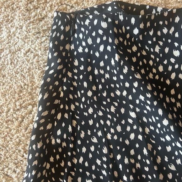 Shein Skirt - Picture 4 of 6